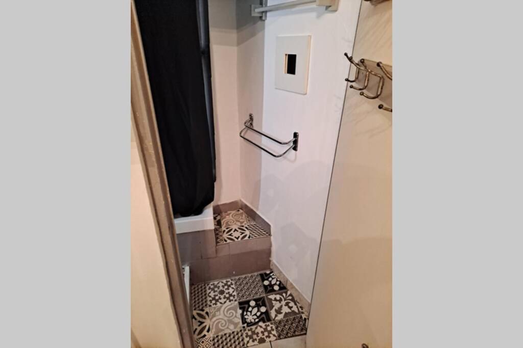 Apartmán Studio A 10 Min A Pied Notre-Dame De La Garde Marseille Exteriér fotografie